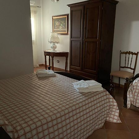Ponte Calatrasi Agriturismo Roccamena Esterno foto
