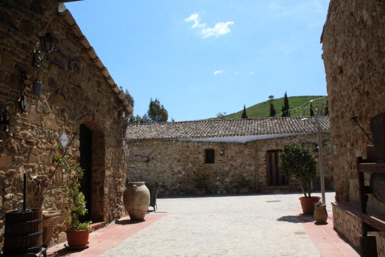 Ponte Calatrasi Agriturismo Roccamena Esterno foto