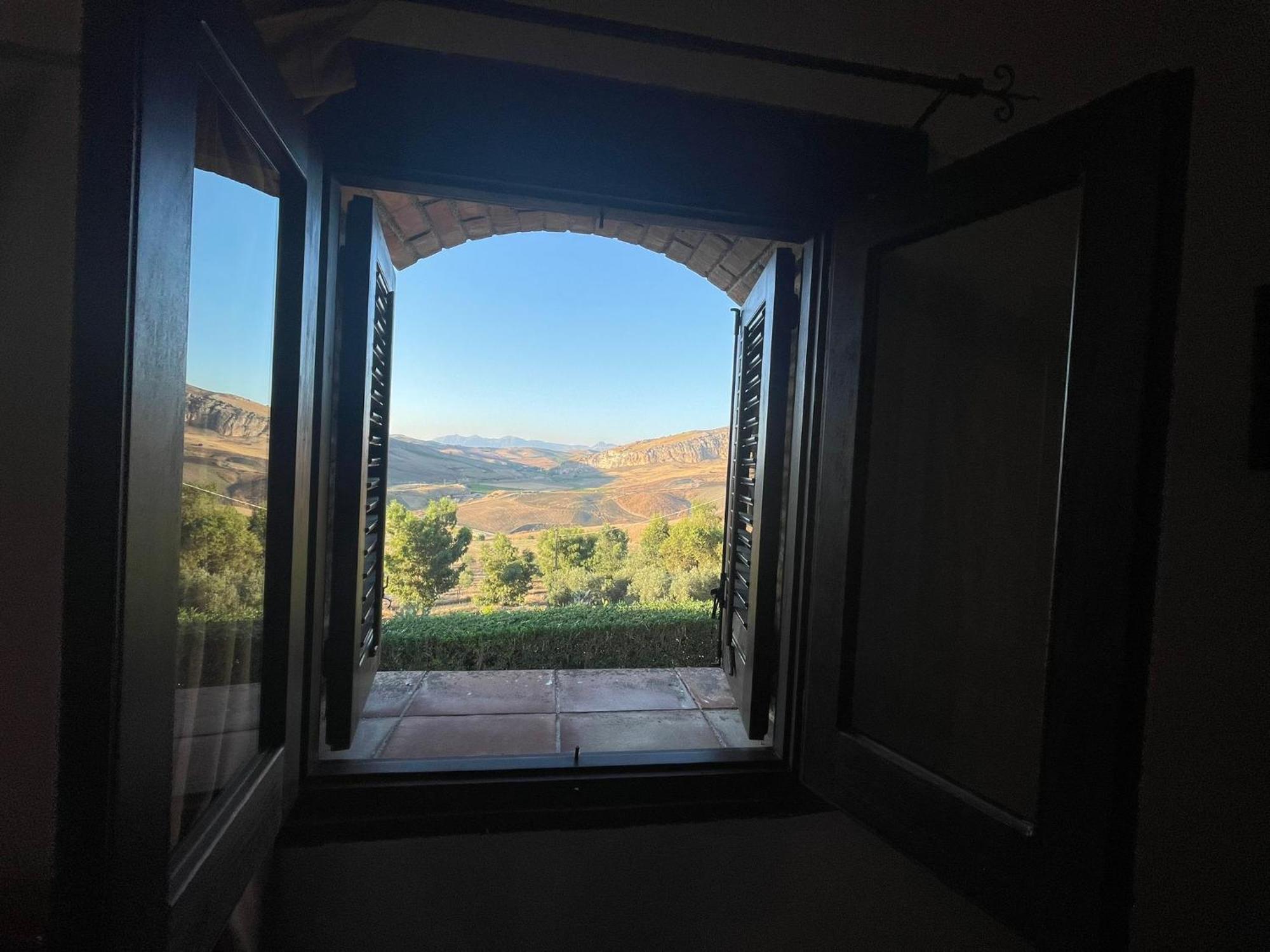 Ponte Calatrasi Agriturismo Roccamena Esterno foto