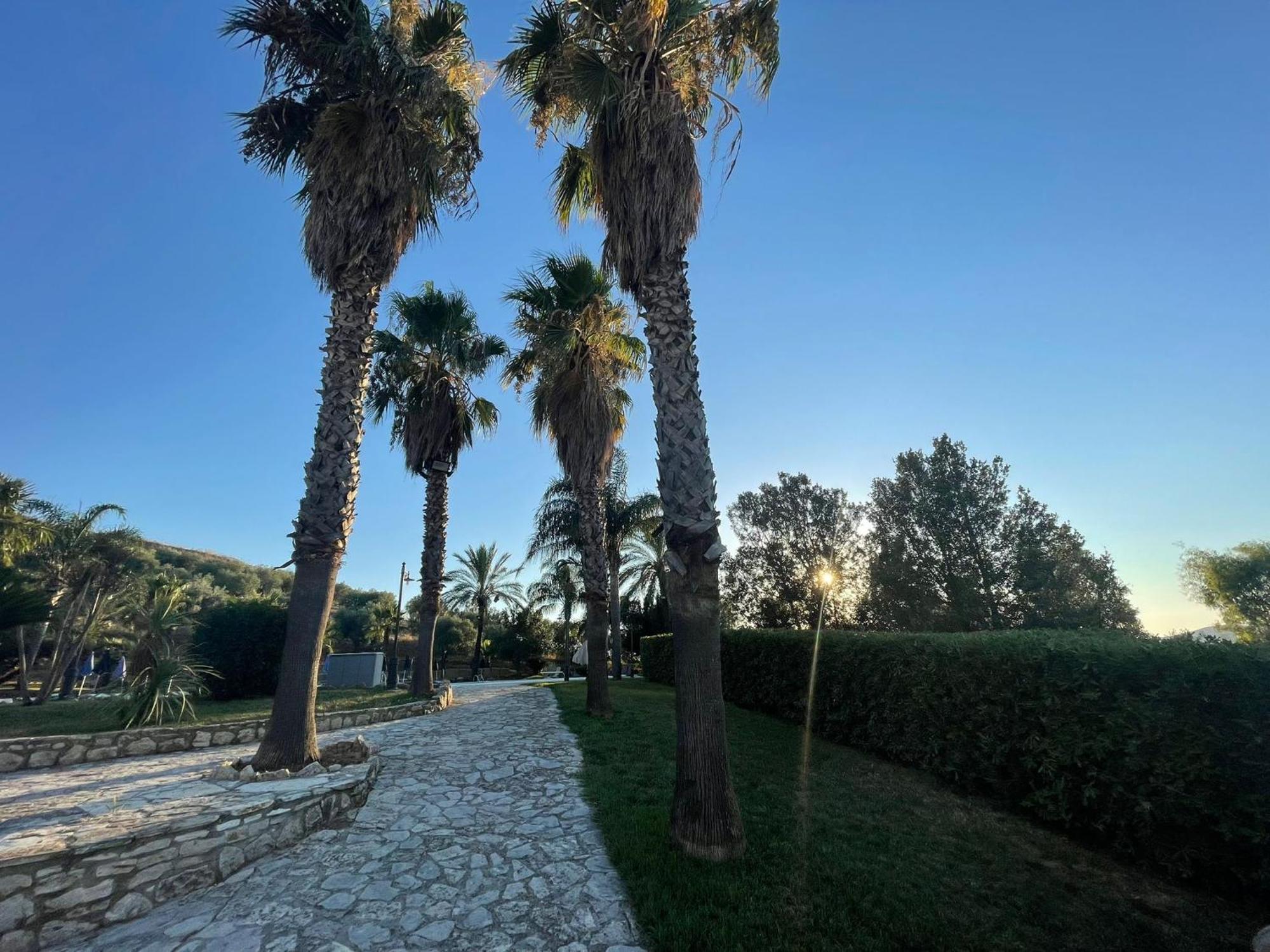 Ponte Calatrasi Agriturismo Roccamena Esterno foto