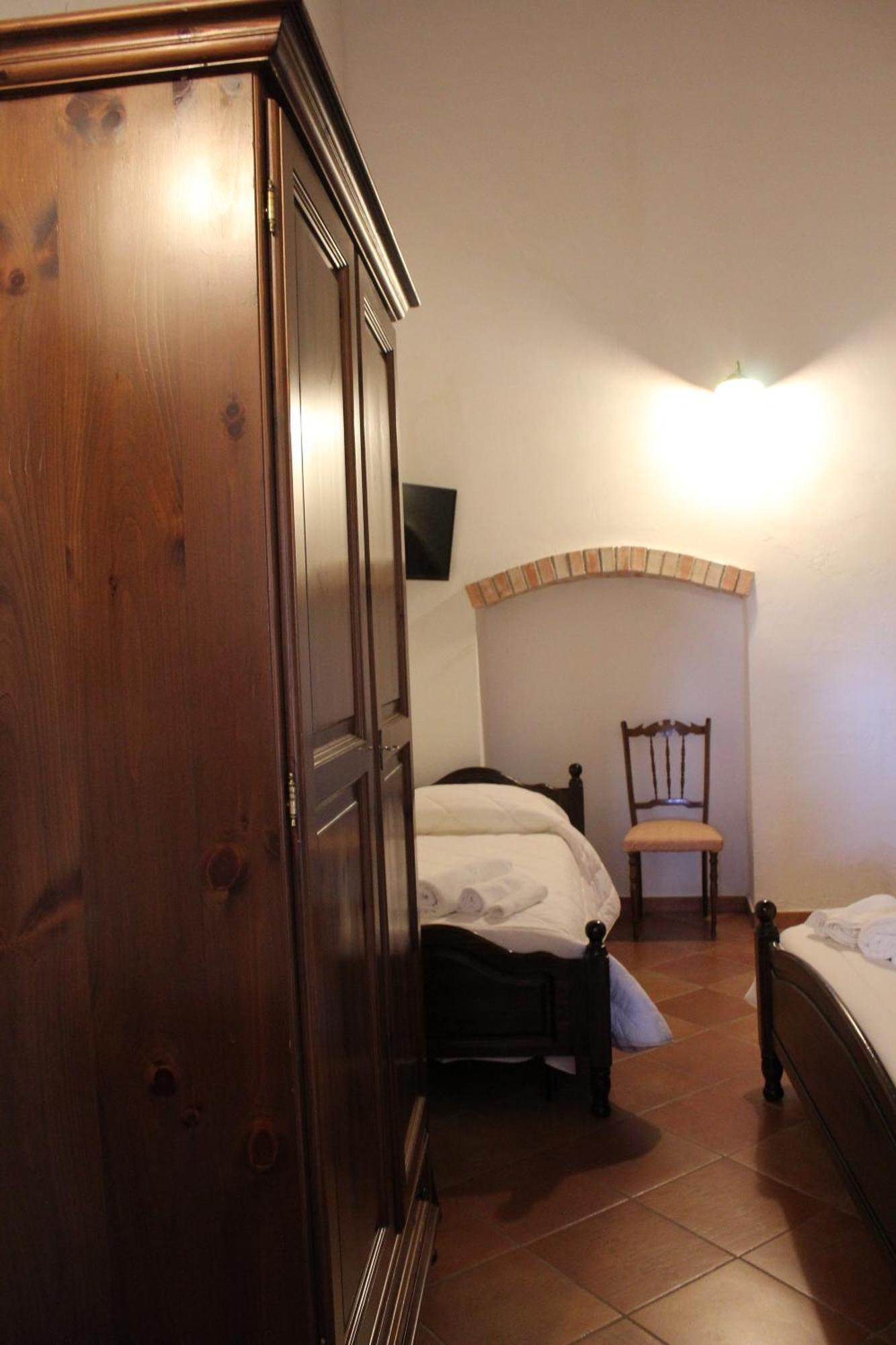 Ponte Calatrasi Agriturismo Roccamena Esterno foto